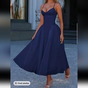 Elegant Navy Blue Evening Gown